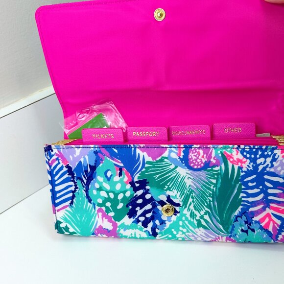 NWT Lilly Pulitzer Travel Organizer - Picture 2 of 6